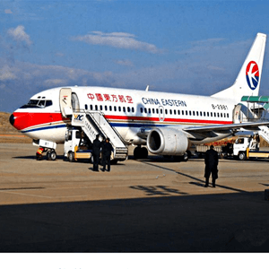 杭州机场空运航空快运业稳步发展的原因是什么？